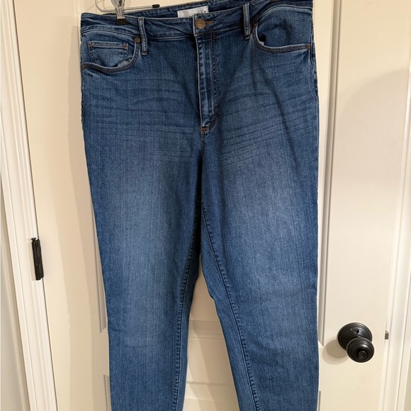 LOFT Women's Straight Leg Blue Jeans - Picture 1 of 4